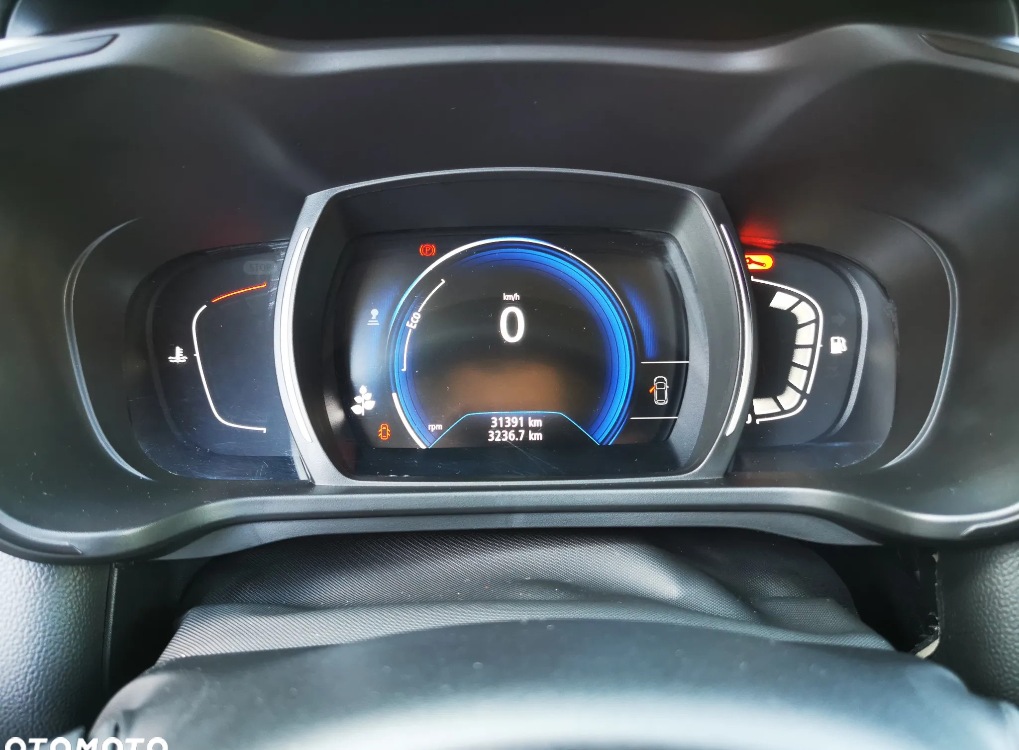Renault Kadjar cena 64900 przebieg: 31400, rok produkcji 2019 z Rzgów małe 172